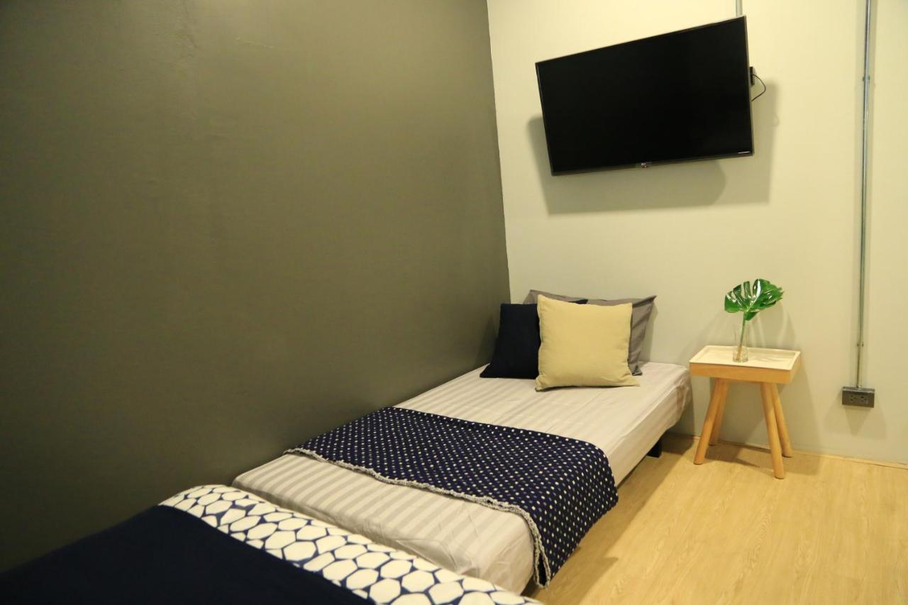 Goodnight Chiang Mai Gate Hotel Екстериор снимка